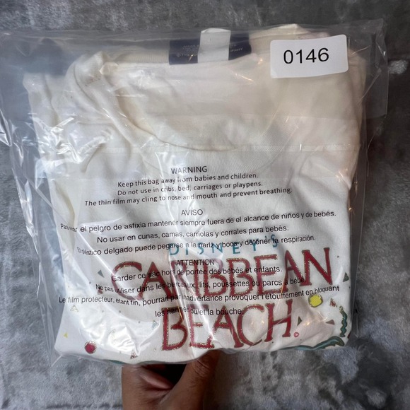 Vintage Single Stitch Disney Caribbean Beach Resort T Shirt Large - Picture 11 of 11